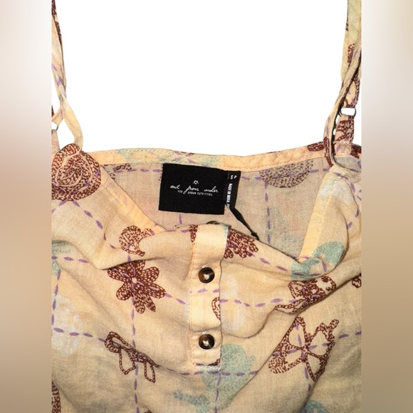 out from under tilda cropped lounge tank - Picture 2 of 3